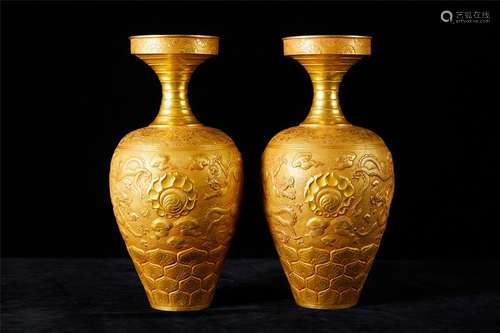 PAIR OF CHINESE PURE GOLD VASES