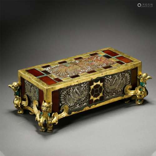 CHINESE GOLD SILVER INLAID AGATE PILLOW