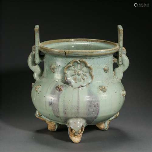 CHINESE PORCELAIN JUN WARE TRIPLE FEET CENSER