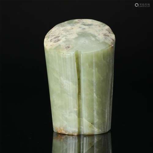 CHINESE CELADON JADE HORSESHOE SHANGED CONG