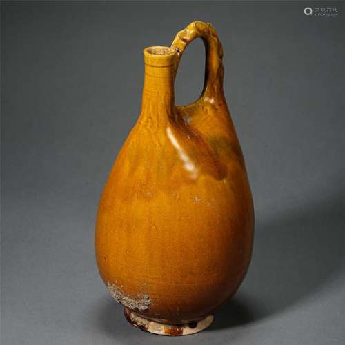 CHINESE PORCELAIN YELLOW GLAZE KETTLE