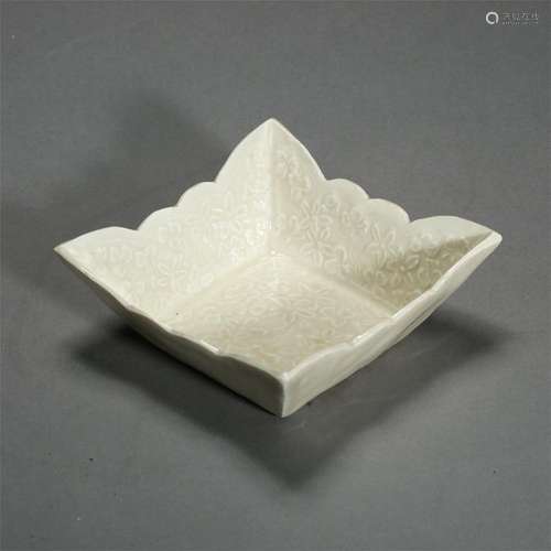 CHINESE PORCELAIN DING WARE WHITE GLAZE SQUARE DISH