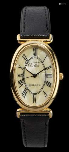 Must de Cartier, montre ovale à quartz Cadran nacré, aiguilles e