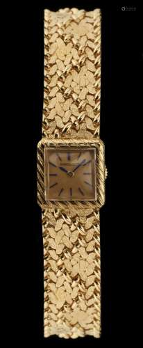 Jaeger LeCoultre, montre bracelet carrée mécanique Cadran doré,