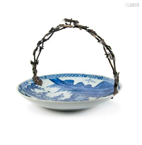 BLUE AND WHITE PORCELAIN DISH WITH SILVER MOUNTS