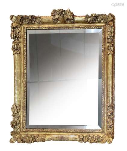 CARVED WOOD GILDED FRAMED MIRROR