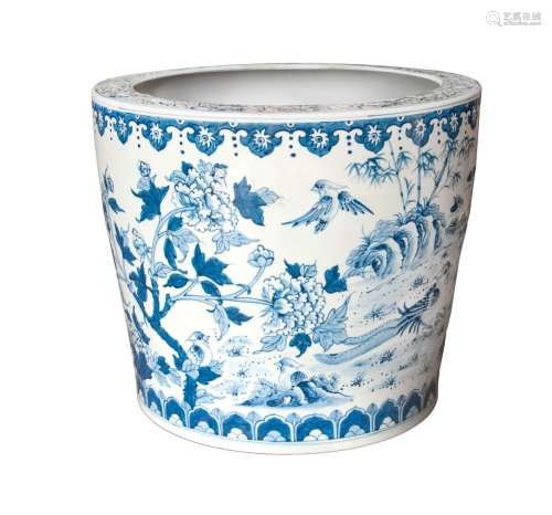 BLUE AND WHITE PORCELAIN DRAGON PLANTER