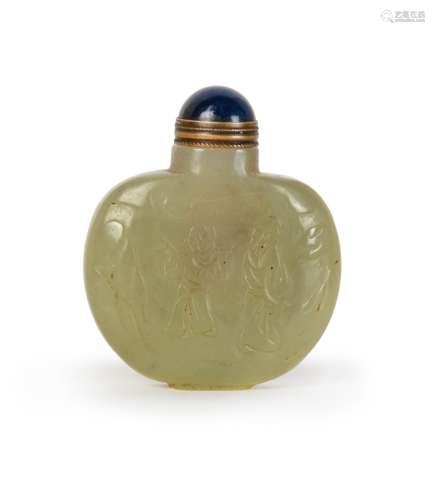 CARVED JADE SNUFF BOTTLE