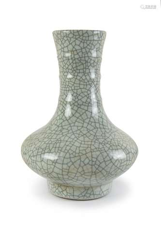 IRON GOLD WIRE CRACKLE VASE