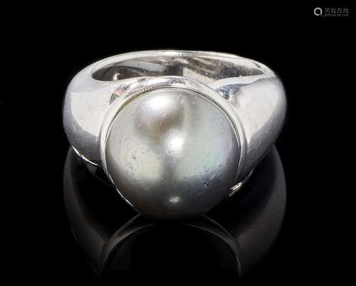 Adler, bague sertie d'une perle de Tahiti (D env. 13 mm) Or gris