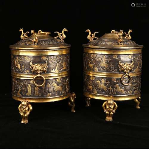 A PAIR OF GILT-SILVER FOOD VESSELS.ANTIQUE