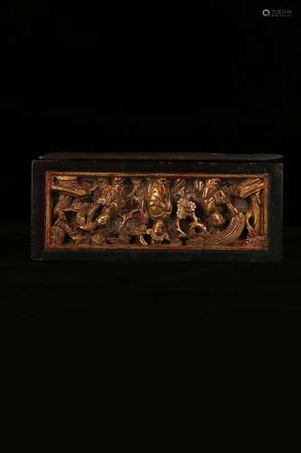 A CARVED GILTED WOOD BOX.ANTIQUE