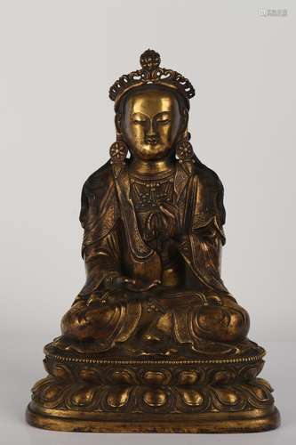 A GILT-BRONZE FIGURE OF GUANYIN.ANTIQUE