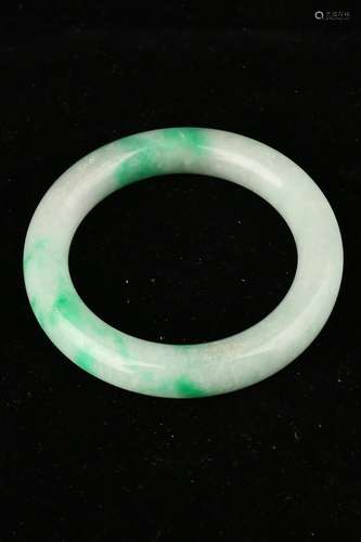 A JADEITE BANGLE