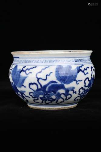 A BLUE AND WHITE CENSER.ANTIQUE