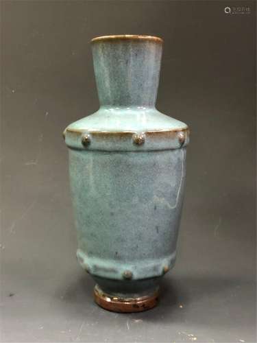 A JUNYAO VASE.ANTIQUE