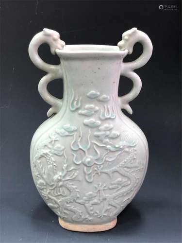 A QINGBAI-GLAZED 'DRAGON' VASE.ANTIQUE