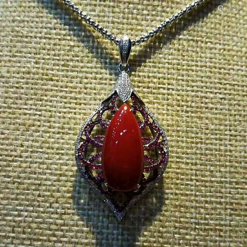 RUBY AND DIAMOND 18K PENDANT