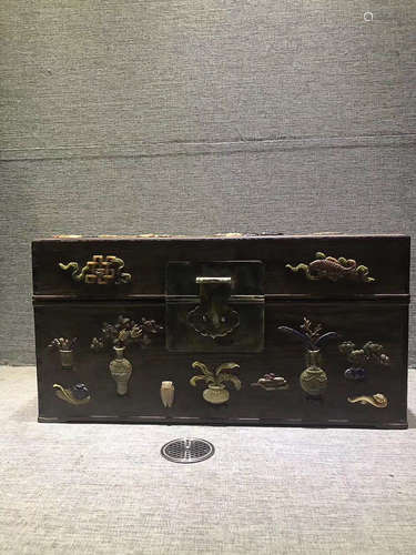 A HUANGHUALI BOX