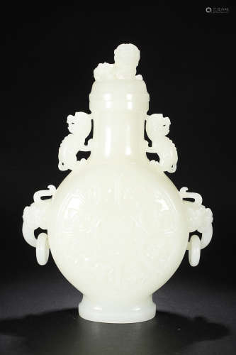 HETIAN JADE VASE