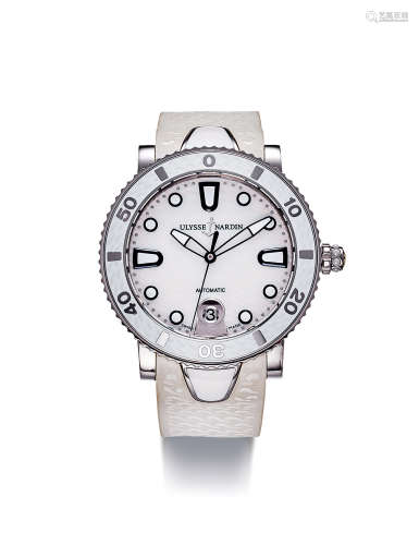 雅典 精美，女装精钢自动腕表，备日期显示，「Lady Diver」，型号8103-101-3/00，年份约2010