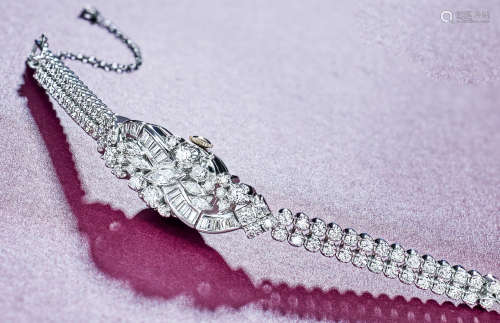 汉密尔顿 精致罕有，女装白金镶钻石机械链带腕表，备隐藏表盘，年份约1970