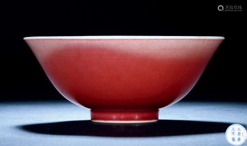 清雍正 霁红釉撇口碗