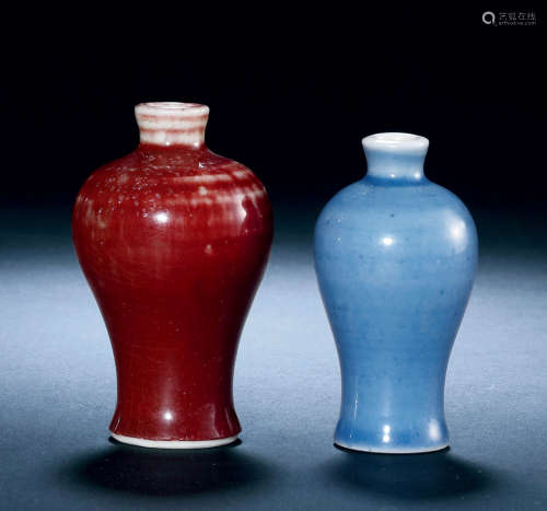 清18世纪 天蓝釉小梅瓶、红釉小梅瓶