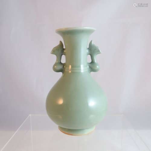 Chinese Song Dynasty Celadon Vase