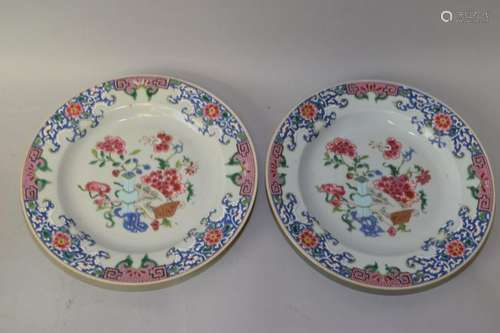 Pair of 17-18th C. Chinese Export Famille Rose Plaes