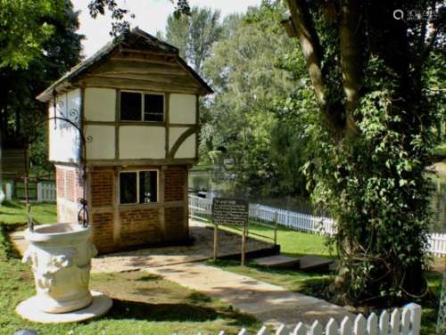 The Prinknash Bird Park Wendy House,