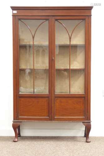 Edwardian inlaid mahogany display cabinet, two astragal glazed doors enclosing 3 shelves,