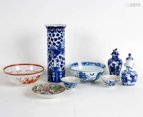 A small group of Chinese blue and white ceramics, 19th/20th Century,