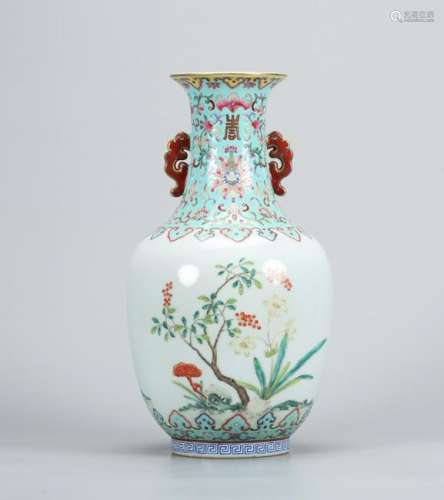 A CHINESE FAMILLE ROSE VASE, SIX-CHARACTER DAOGUANG