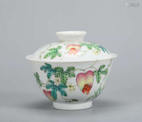 A CHINESE FAMILLE ROSE BOWL, SIX-CHARACTER JIAQING MARK