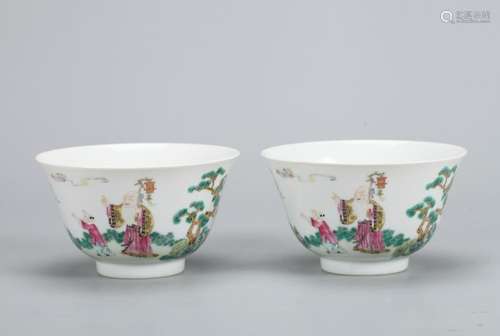 A PAIR OF CHINESE FAMILLE ROSE BOWLS, 'SHENGDE TANG