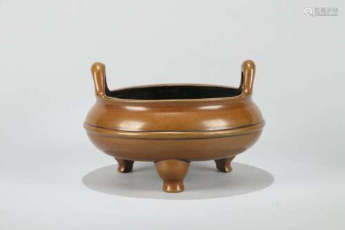 A CHINESE BRONZE TRIPOD CENSER, QING DYNASTY