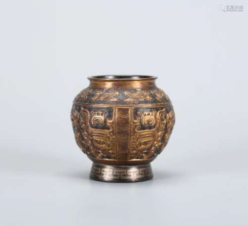 A CHINESE GILT BRONZE JAR, INSCRIBED 'HU WEN MING ZHI',