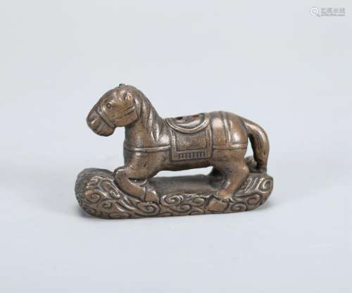 A CHINESE BRONZE 'HORSE' PAPER WEIGHT, QING DYNASTY