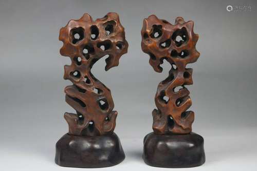 A PAIR OF CHINESE BOXWOOD BOULDER, QING DYNASTY