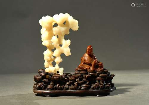 A WHITE JADE AND SOAPSTONE LUOHAN GROUP