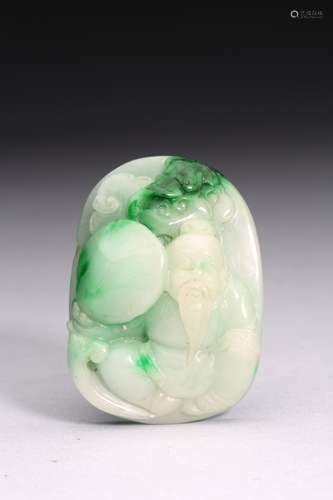 A JADEITE CARVED 'IMMORTALS' PENDANT