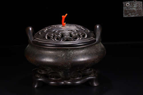 BRONZE TRIPOD CAPPING CENSER