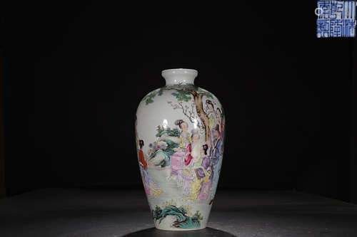 QIANLONG MARK FAMILLE ROSE VASE