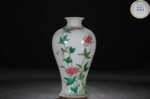 KANGXI MARK FAMILLE ROSE VASE