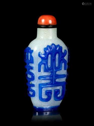 A Chinese Blue Overlay 'Snowflake' Ground Glass Snuff