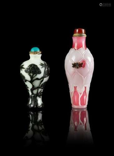 Two Chinese Peking Glass Snuff Bottles Taller: height 3