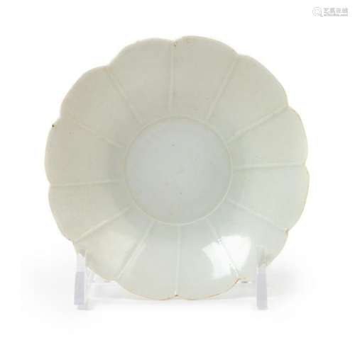 A Chinese Qingbai Glazed Porcelain Floriform Dish Diam