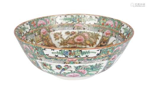 19TH-CENTURY CHINESE CANTONESE BOWL
