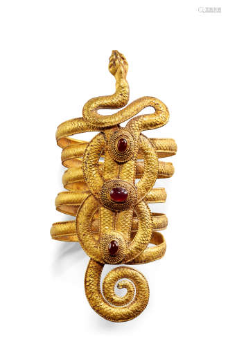 五至六世纪 黄金嵌宝石蛇形臂钏